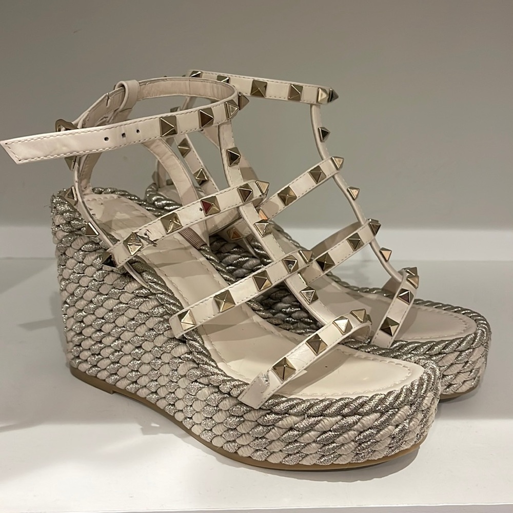 Valentino Rockstud wedges